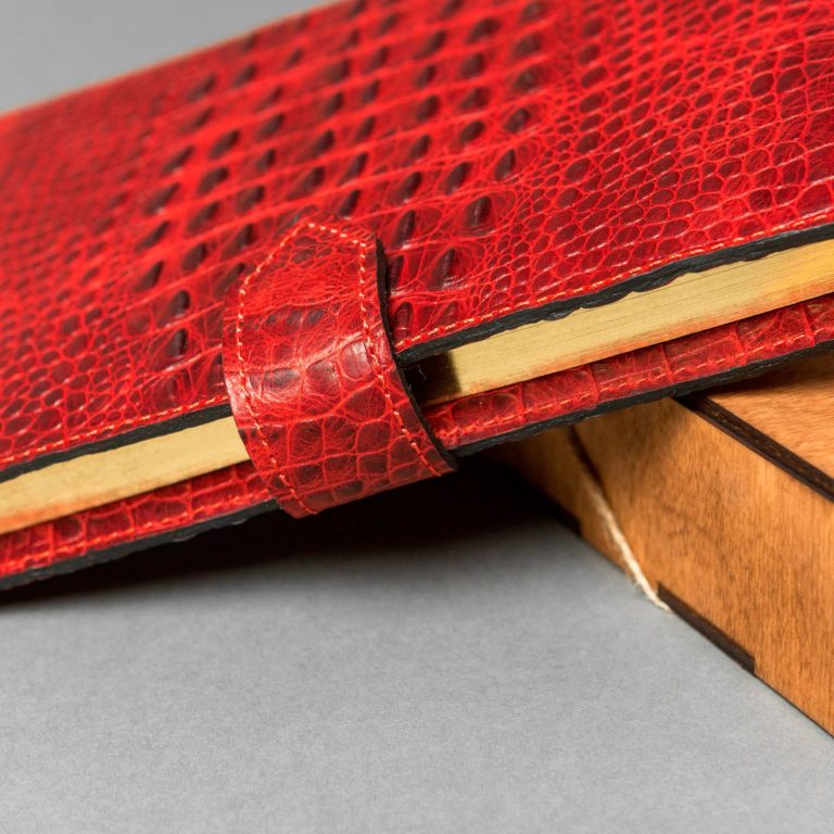 Luxury A5 Leather Notebook – Croco-Textured Cover in Red