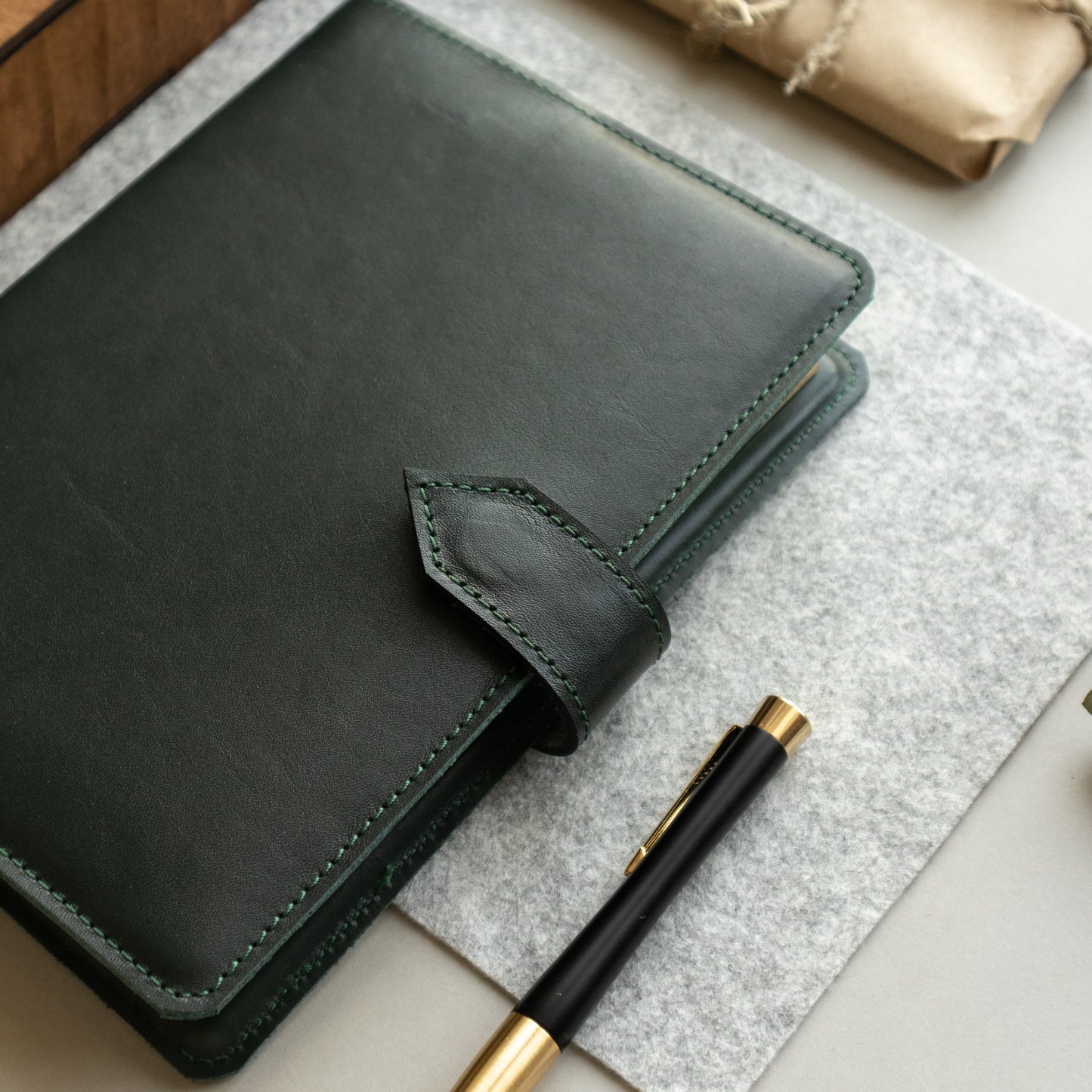 Elegant A5 Leather Notebook – Classic Green