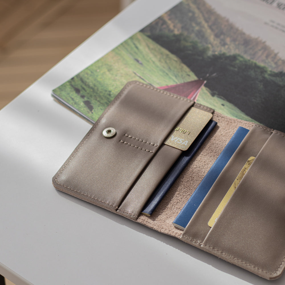 Family Passport Holder for Women - Cappuccino