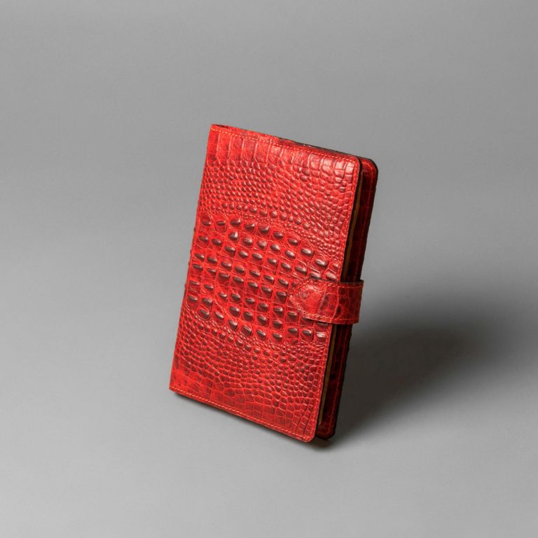 Luxury A5 Leather Notebook – Croco-Textured Cover in Red